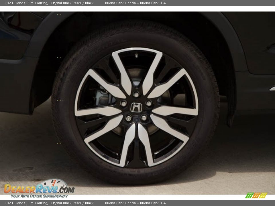 2021 Honda Pilot Touring Wheel Photo #9