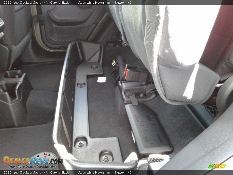 2020 Jeep Gladiator Sport 4x4 Gator / Black Photo #15