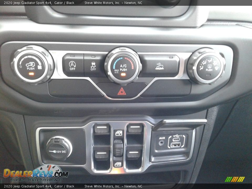 2020 Jeep Gladiator Sport 4x4 Gator / Black Photo #24