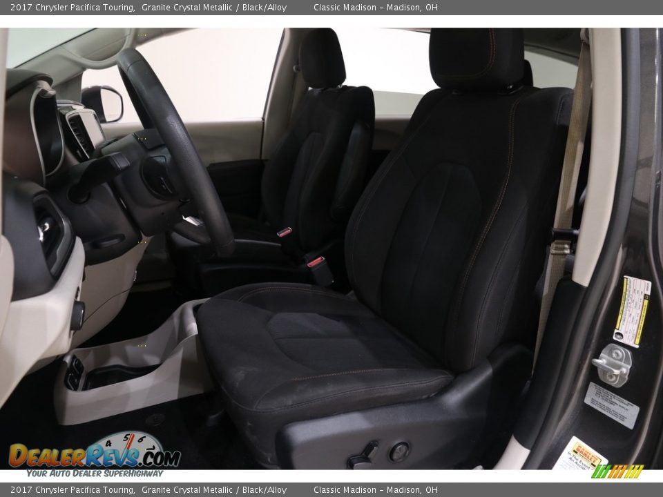 2017 Chrysler Pacifica Touring Granite Crystal Metallic / Black/Alloy Photo #5
