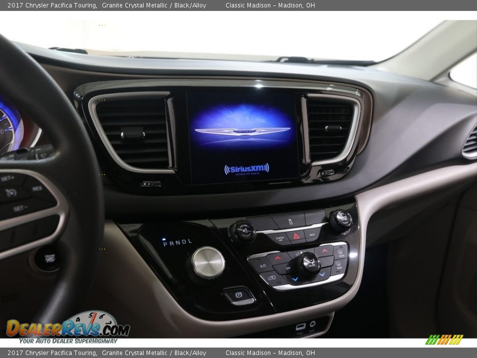2017 Chrysler Pacifica Touring Granite Crystal Metallic / Black/Alloy Photo #9