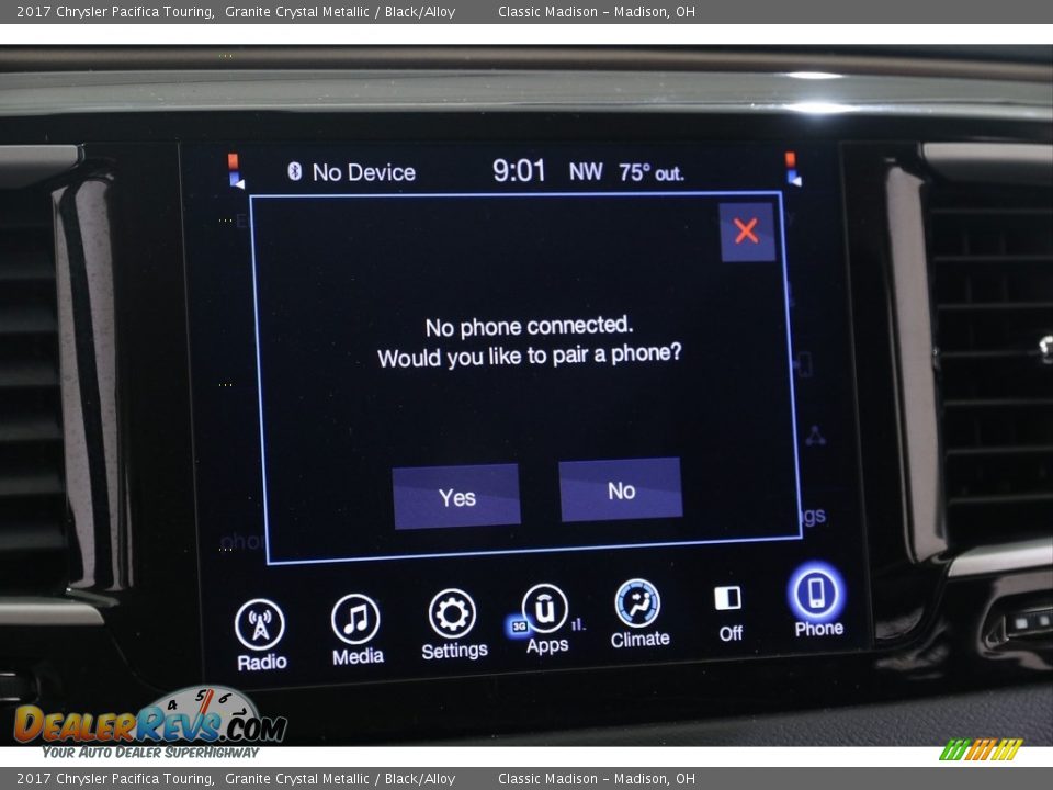 2017 Chrysler Pacifica Touring Granite Crystal Metallic / Black/Alloy Photo #14