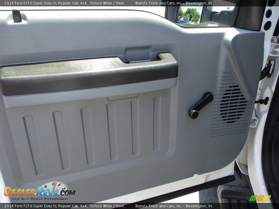 2014 Ford F250 Super Duty XL Regular Cab 4x4 Oxford White / Steel Photo #9