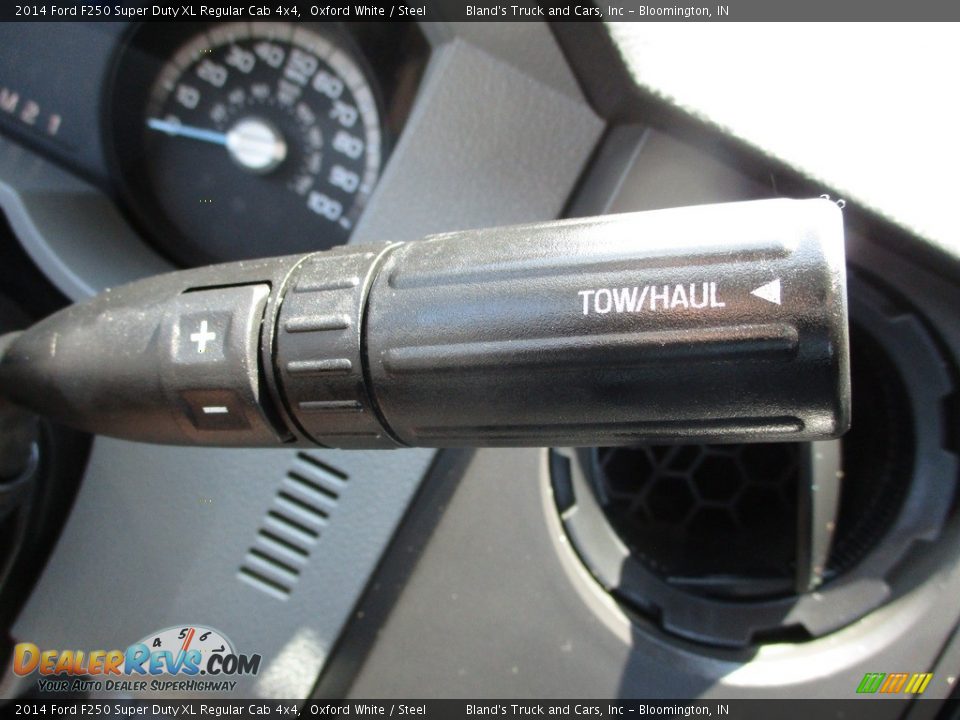 2014 Ford F250 Super Duty XL Regular Cab 4x4 Oxford White / Steel Photo #14