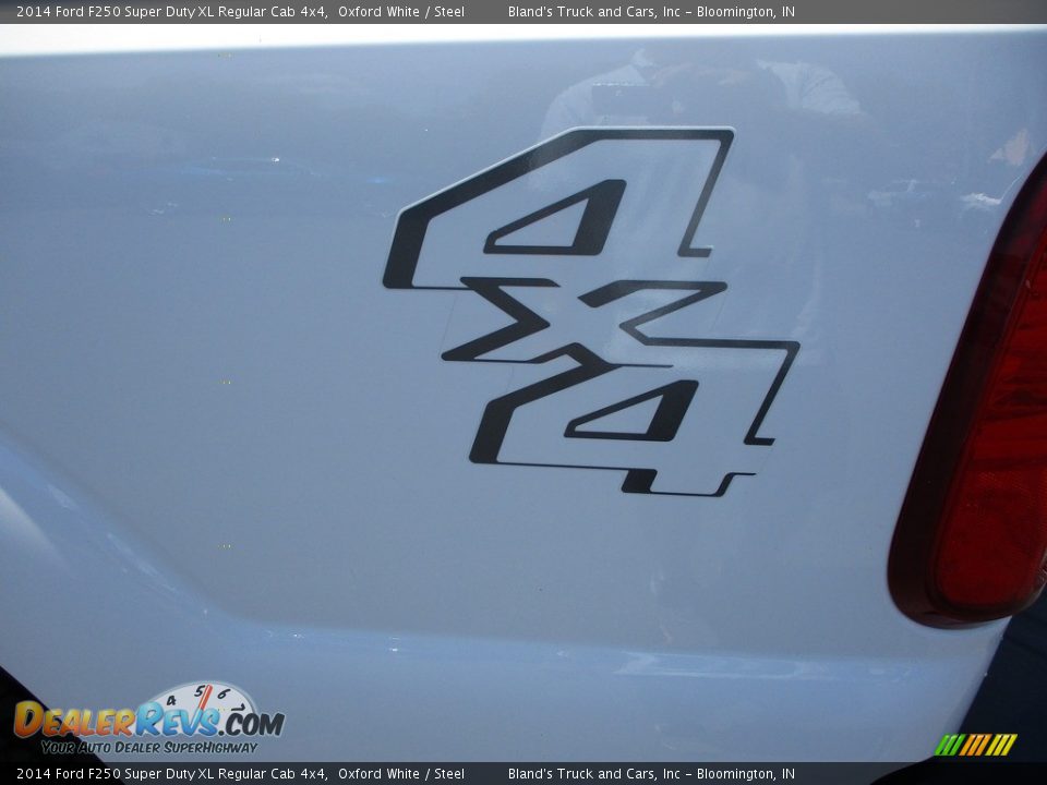 2014 Ford F250 Super Duty XL Regular Cab 4x4 Oxford White / Steel Photo #26
