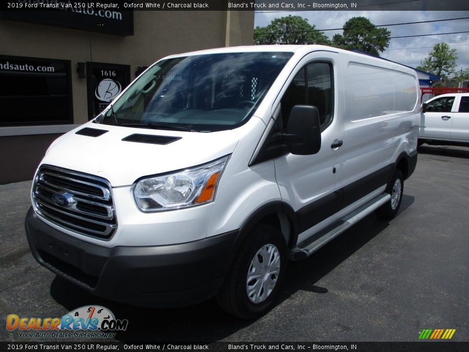 2019 Ford Transit Van 250 LR Regular Oxford White / Charcoal black Photo #2