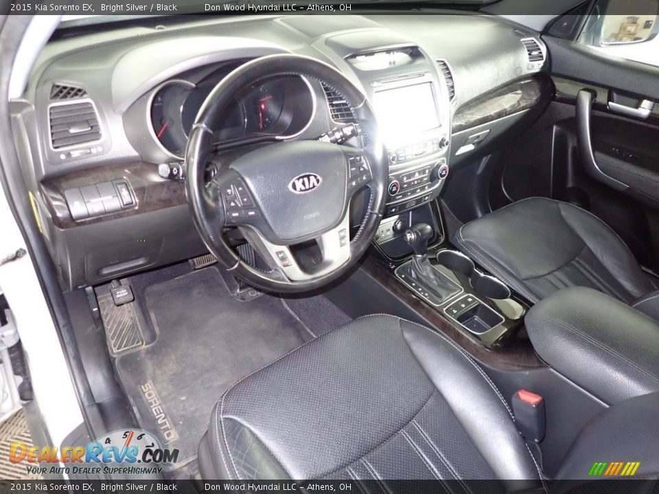 Black Interior - 2015 Kia Sorento EX Photo #20