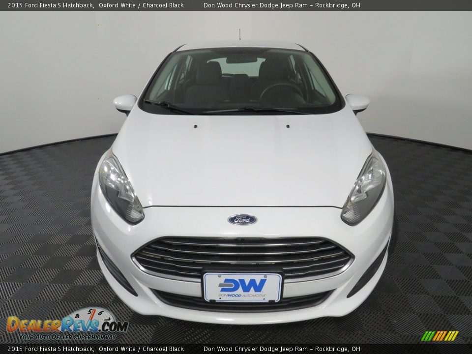 2015 Ford Fiesta S Hatchback Oxford White / Charcoal Black Photo #4