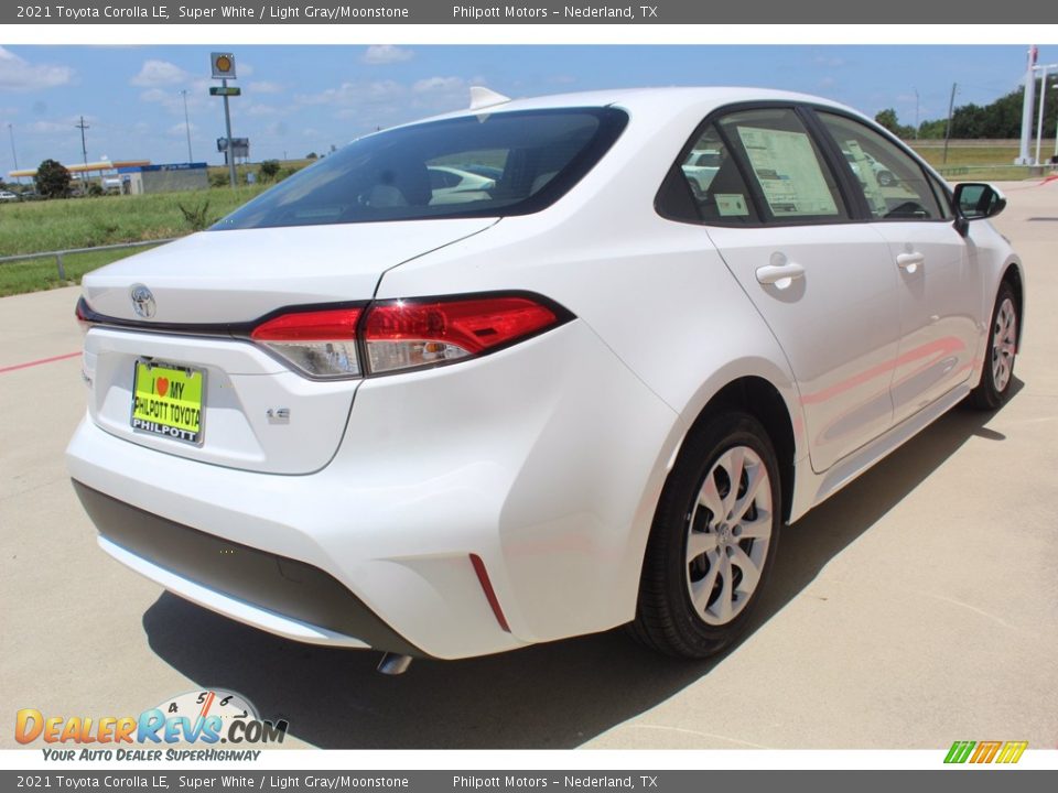 2021 Toyota Corolla LE Super White / Light Gray/Moonstone Photo #8
