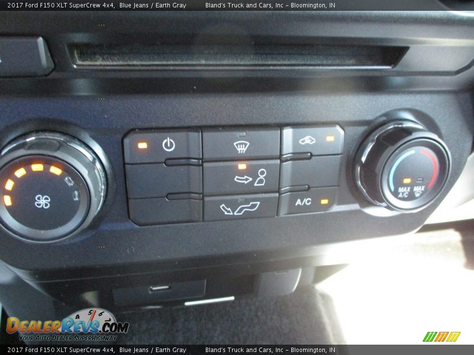 2017 Ford F150 XLT SuperCrew 4x4 Blue Jeans / Earth Gray Photo #28