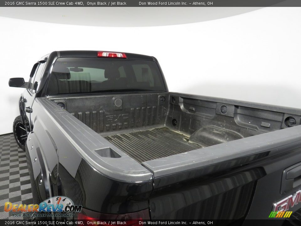 2016 GMC Sierra 1500 SLE Crew Cab 4WD Onyx Black / Jet Black Photo #12