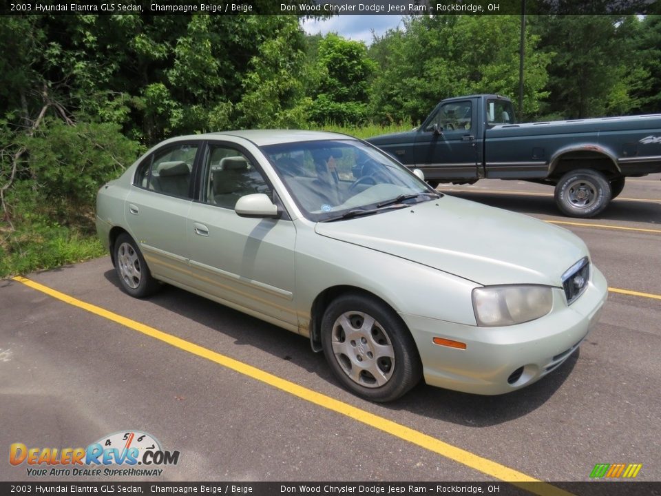 2003 Hyundai Elantra GLS Sedan Champagne Beige / Beige Photo #2