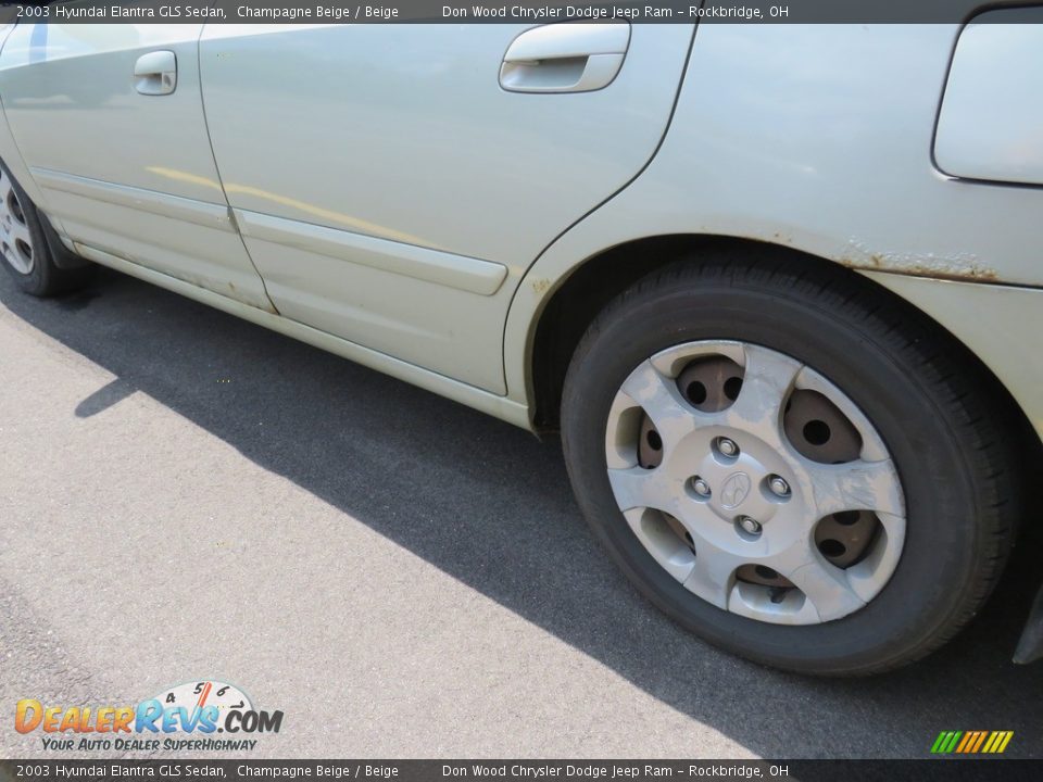 2003 Hyundai Elantra GLS Sedan Champagne Beige / Beige Photo #9