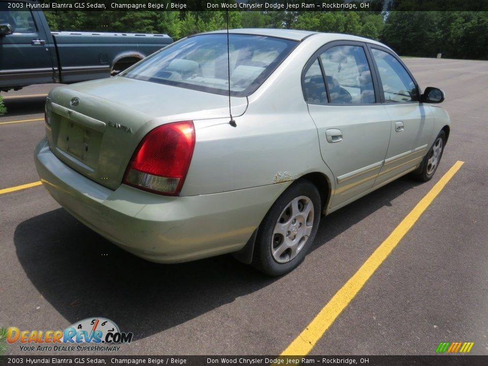 2003 Hyundai Elantra GLS Sedan Champagne Beige / Beige Photo #12