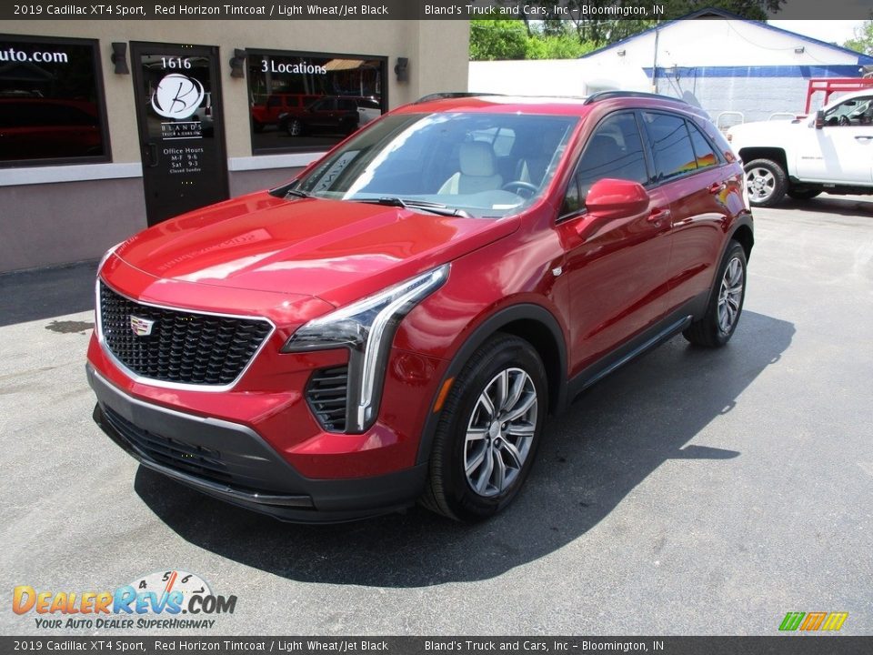 2019 Cadillac XT4 Sport Red Horizon Tintcoat / Light Wheat/Jet Black Photo #2