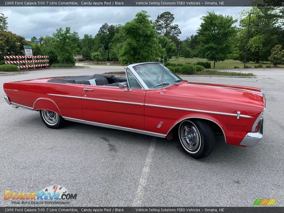1966 Ford Galaxie 500 7 Litre Convertible Candy Apple Red / Black Photo #17