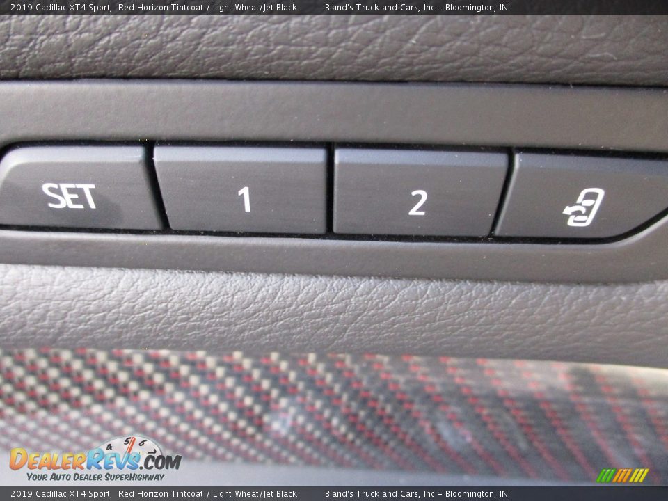 Controls of 2019 Cadillac XT4 Sport Photo #13
