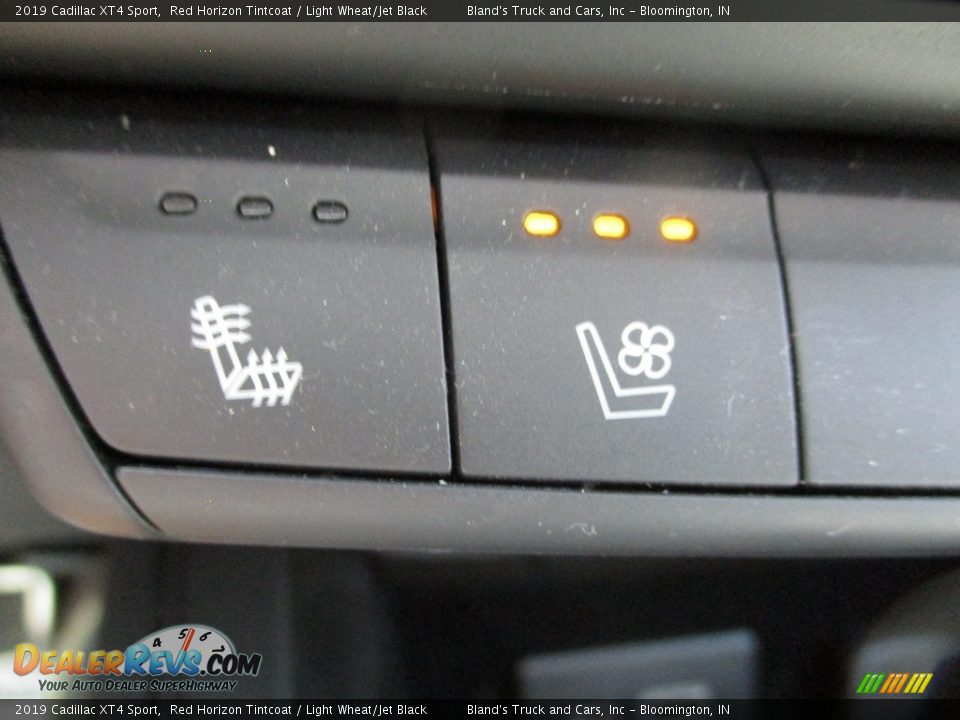 2019 Cadillac XT4 Sport Red Horizon Tintcoat / Light Wheat/Jet Black Photo #22