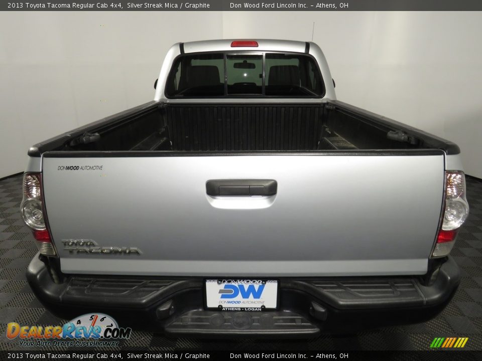 2013 Toyota Tacoma Regular Cab 4x4 Silver Streak Mica / Graphite Photo #11