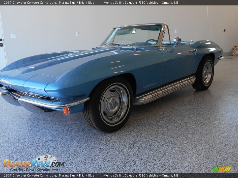 Front 3/4 View of 1967 Chevrolet Corvette Convertible Photo #1