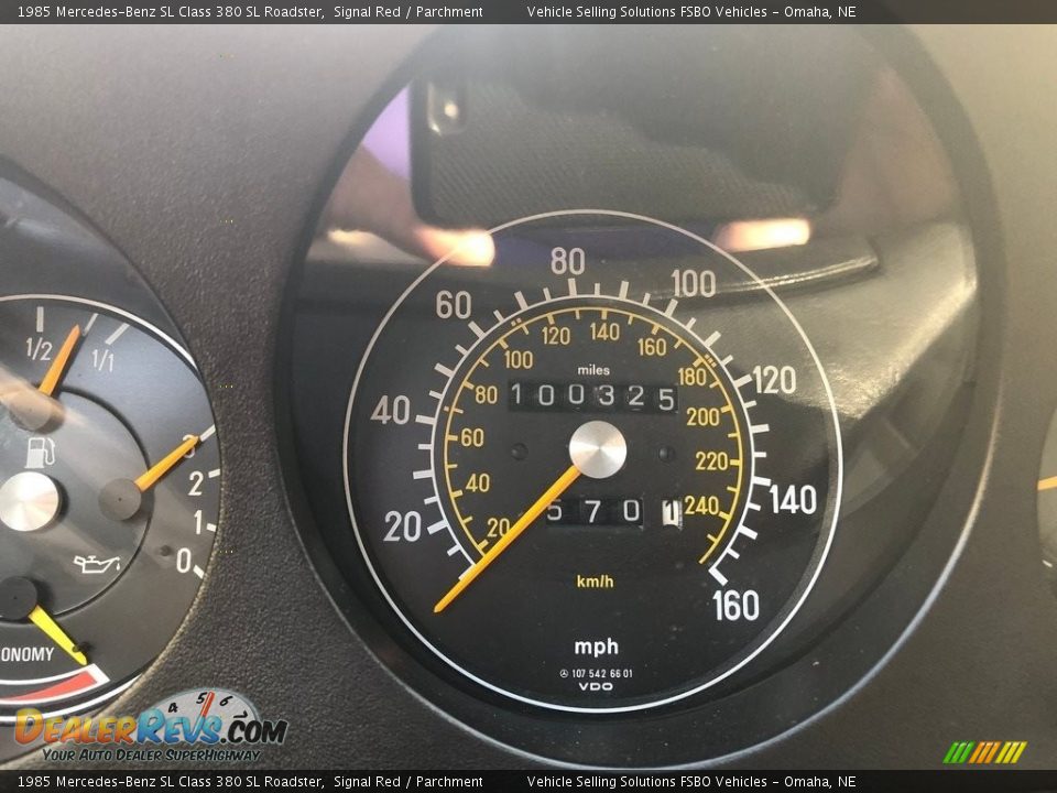 1985 Mercedes-Benz SL Class 380 SL Roadster Gauges Photo #4