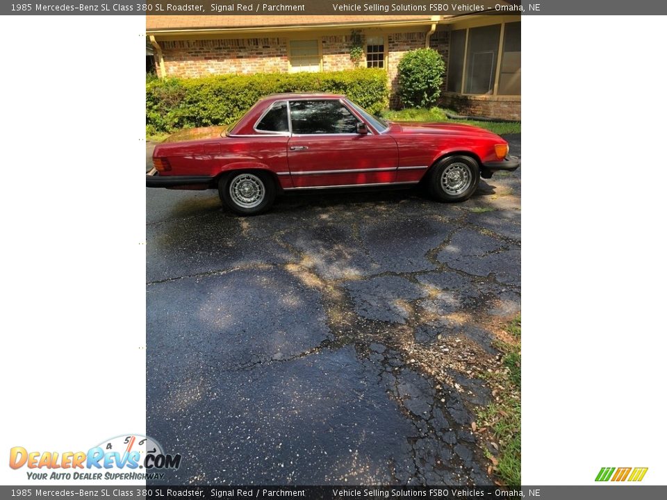 1985 Mercedes-Benz SL Class 380 SL Roadster Signal Red / Parchment Photo #11