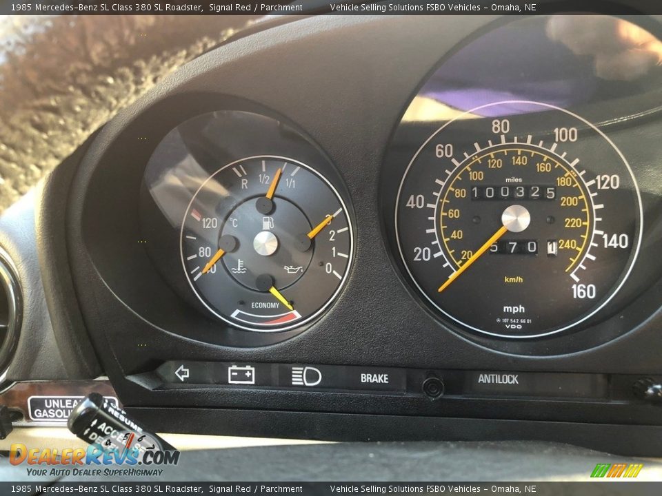 1985 Mercedes-Benz SL Class 380 SL Roadster Gauges Photo #14