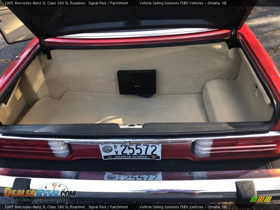 1985 Mercedes-Benz SL Class 380 SL Roadster Trunk Photo #16