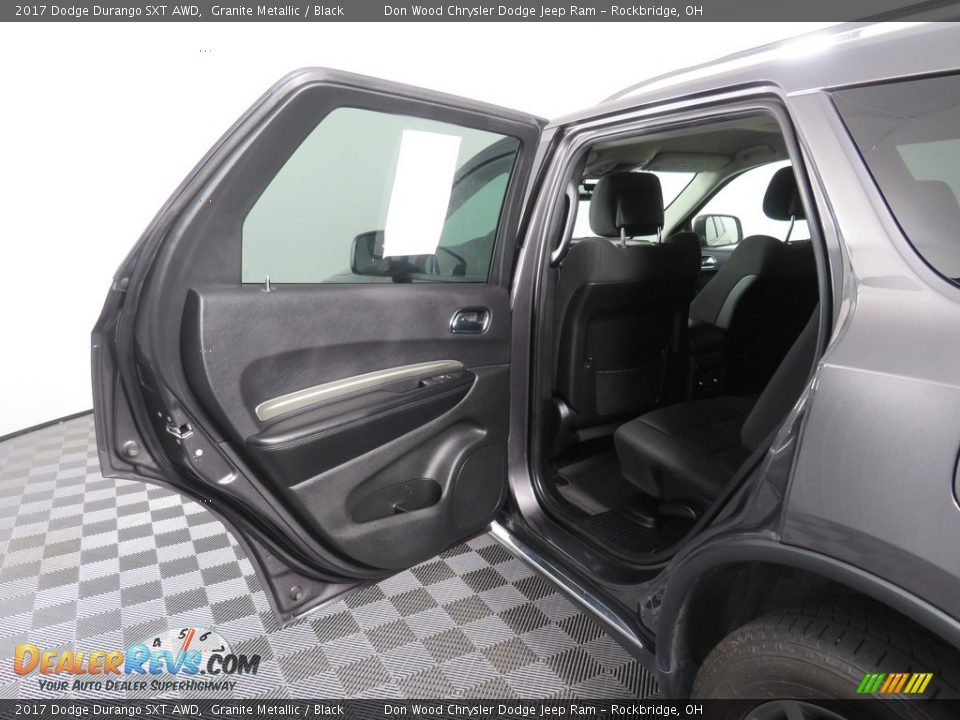 2017 Dodge Durango SXT AWD Granite Metallic / Black Photo #30