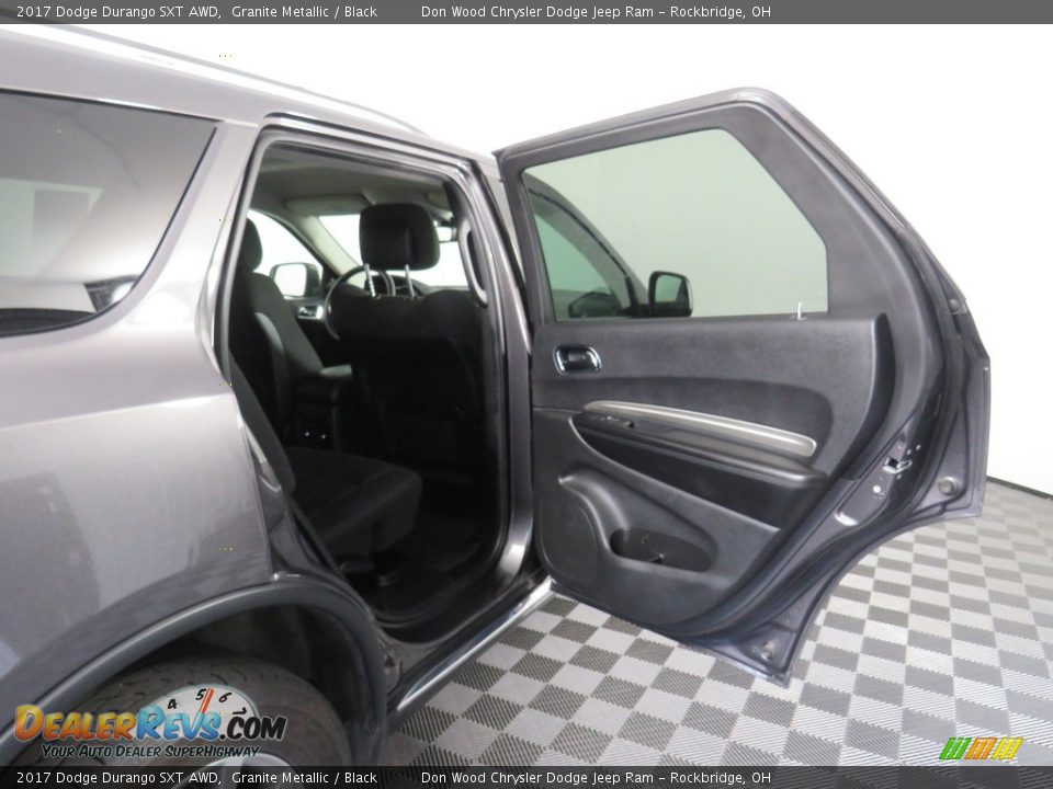 2017 Dodge Durango SXT AWD Granite Metallic / Black Photo #33