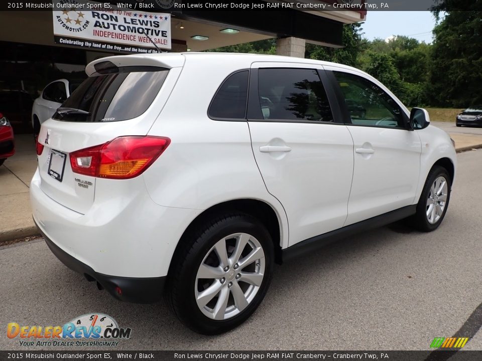 2015 Mitsubishi Outlander Sport ES White / Black Photo #2