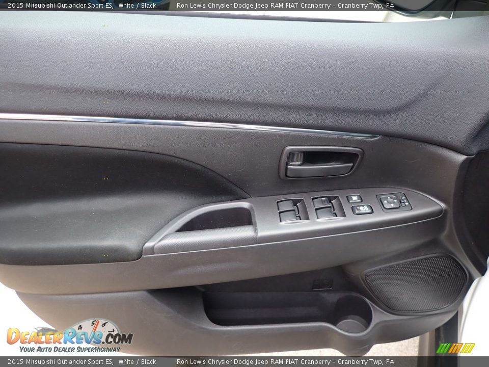 Door Panel of 2015 Mitsubishi Outlander Sport ES Photo #15