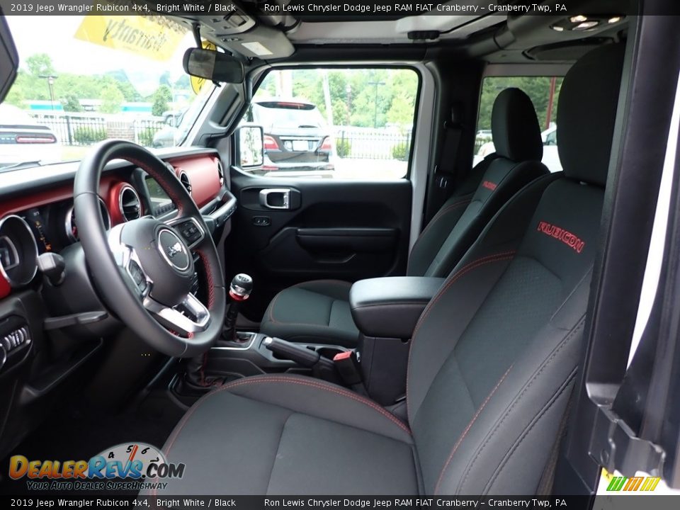 Front Seat of 2019 Jeep Wrangler Rubicon 4x4 Photo #12