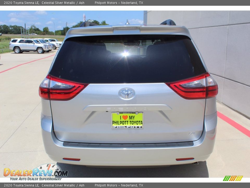 2020 Toyota Sienna LE Celestial Silver Metallic / Ash Photo #7