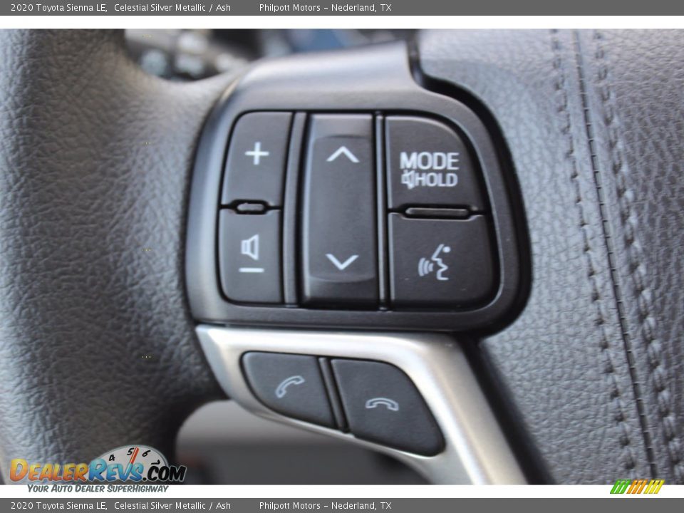 2020 Toyota Sienna LE Celestial Silver Metallic / Ash Photo #11