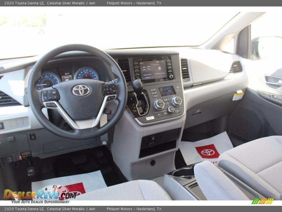 2020 Toyota Sienna LE Celestial Silver Metallic / Ash Photo #19