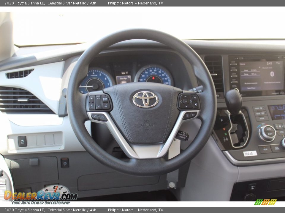 2020 Toyota Sienna LE Celestial Silver Metallic / Ash Photo #20