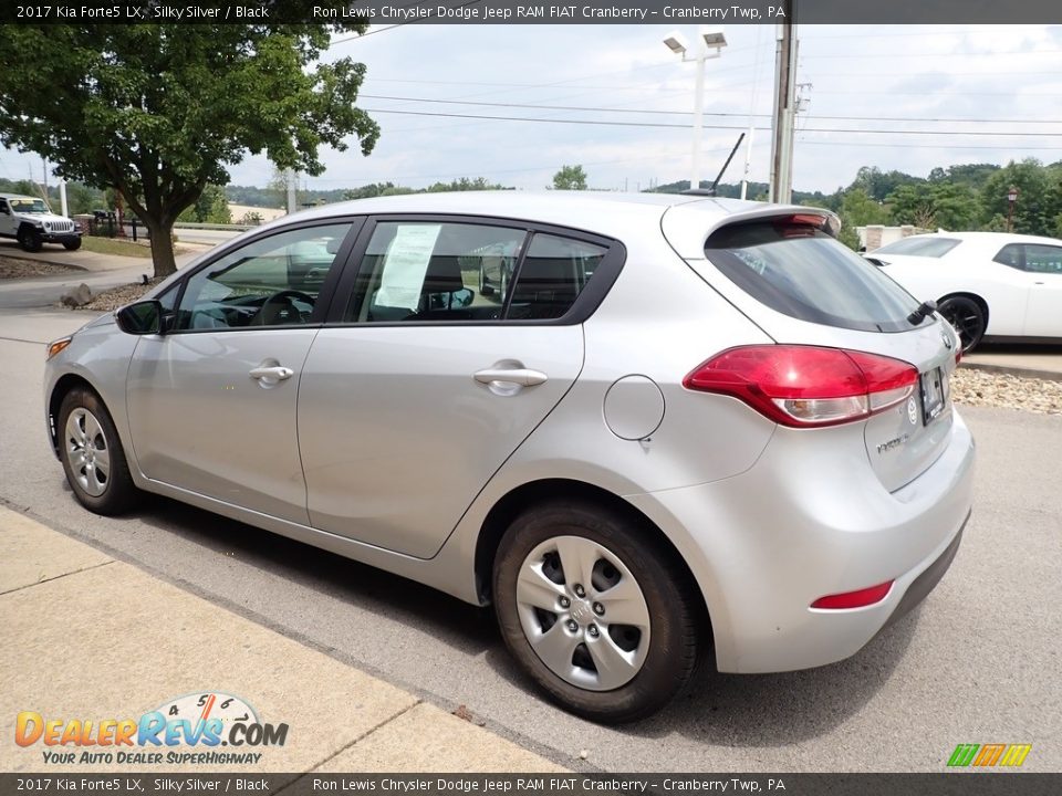 Silky Silver 2017 Kia Forte5 LX Photo #5