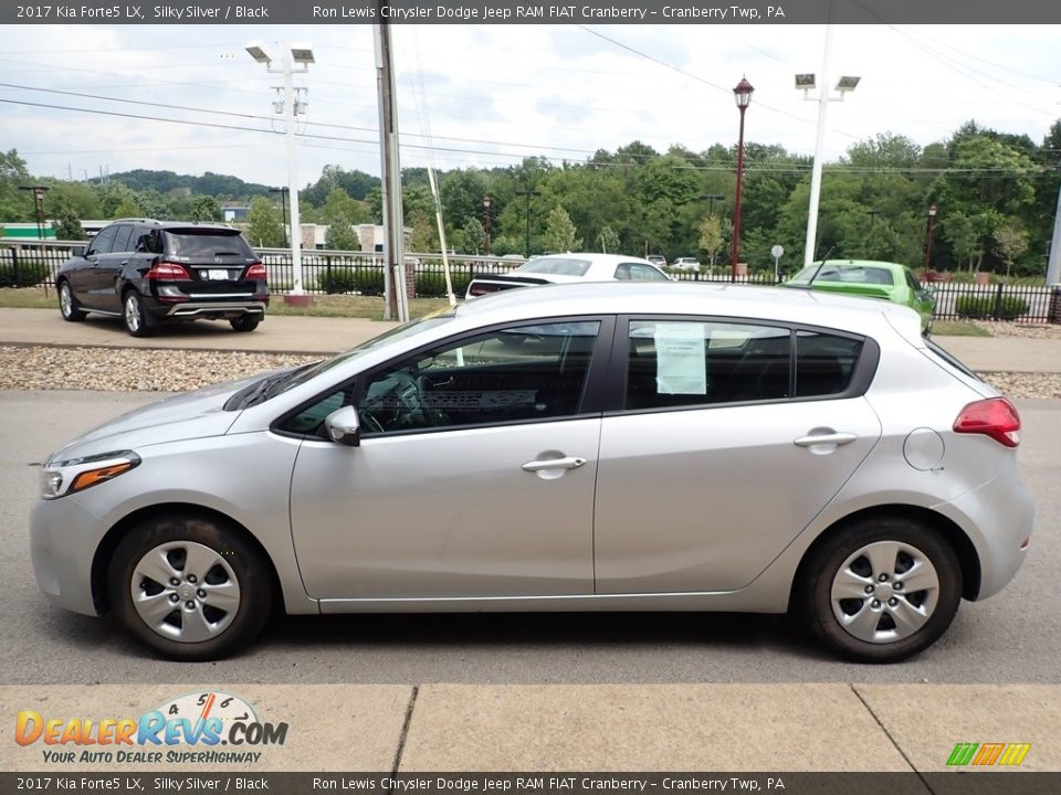 Silky Silver 2017 Kia Forte5 LX Photo #6