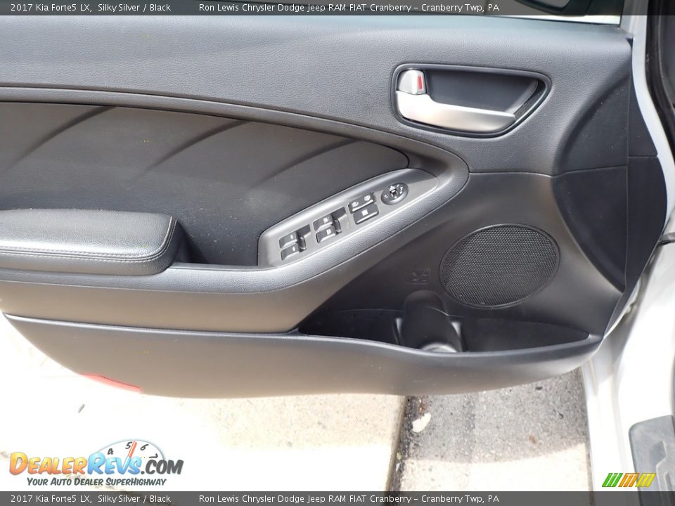 Door Panel of 2017 Kia Forte5 LX Photo #15