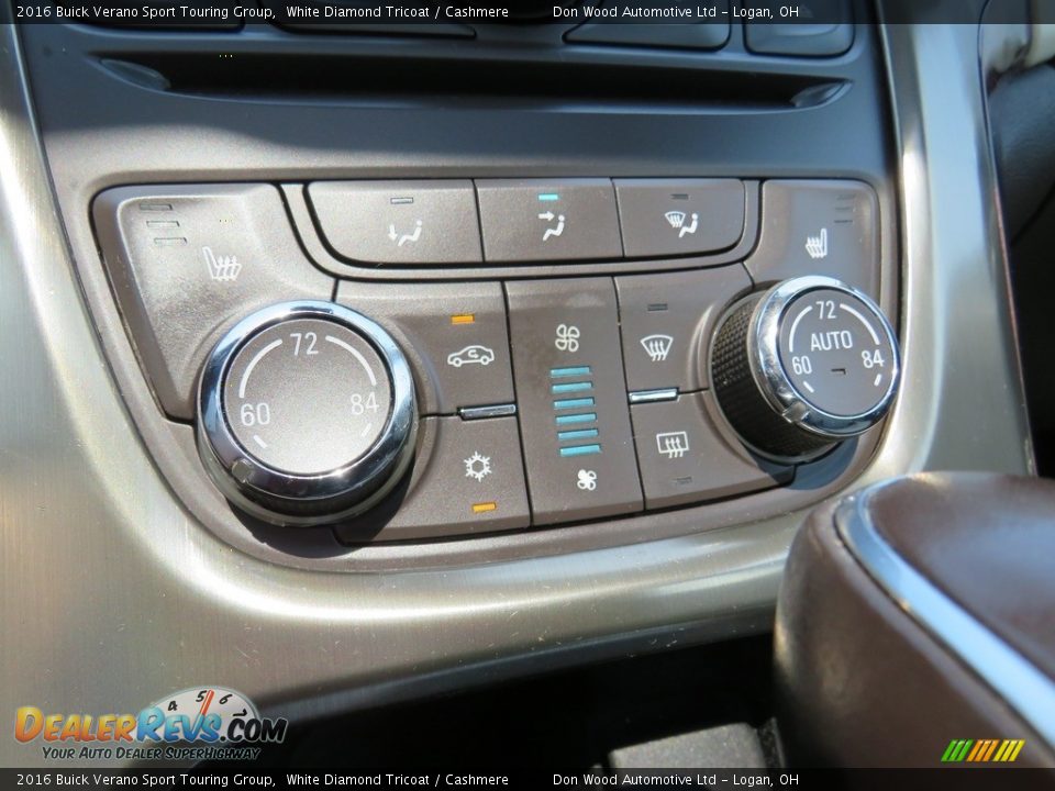Controls of 2016 Buick Verano Sport Touring Group Photo #31