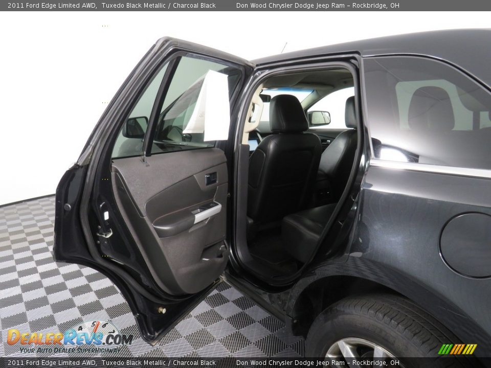 2011 Ford Edge Limited AWD Tuxedo Black Metallic / Charcoal Black Photo #31