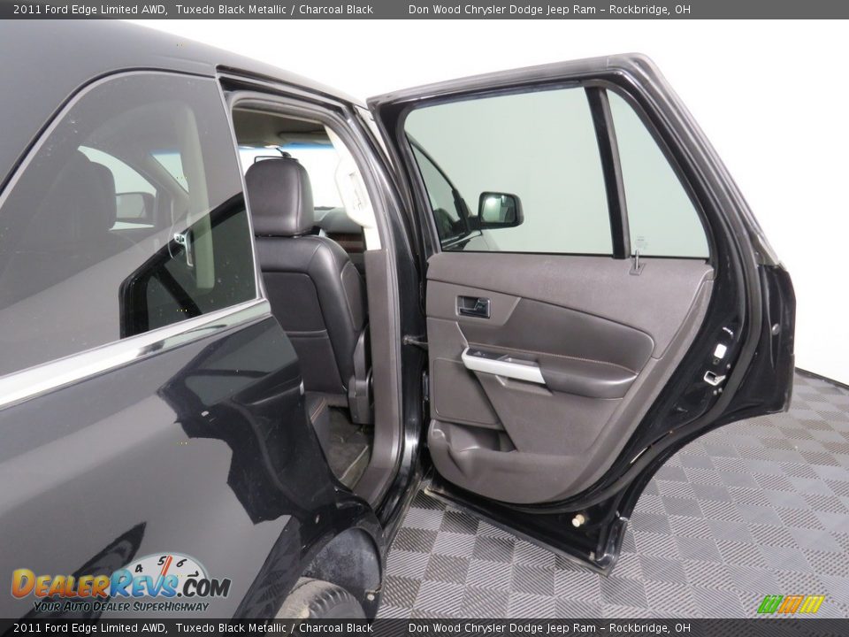 2011 Ford Edge Limited AWD Tuxedo Black Metallic / Charcoal Black Photo #34