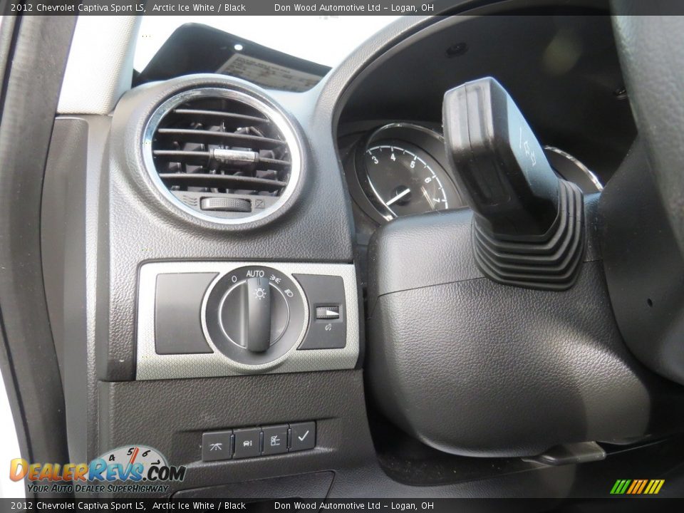Controls of 2012 Chevrolet Captiva Sport LS Photo #17