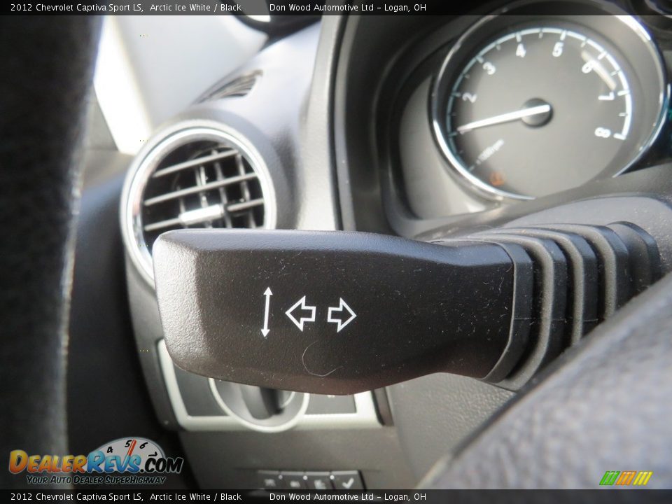 Controls of 2012 Chevrolet Captiva Sport LS Photo #21