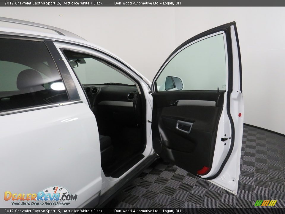 2012 Chevrolet Captiva Sport LS Arctic Ice White / Black Photo #35