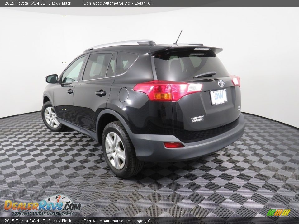 2015 Toyota RAV4 LE Black / Black Photo #11