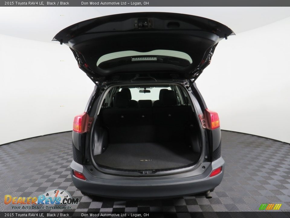 2015 Toyota RAV4 LE Black / Black Photo #13