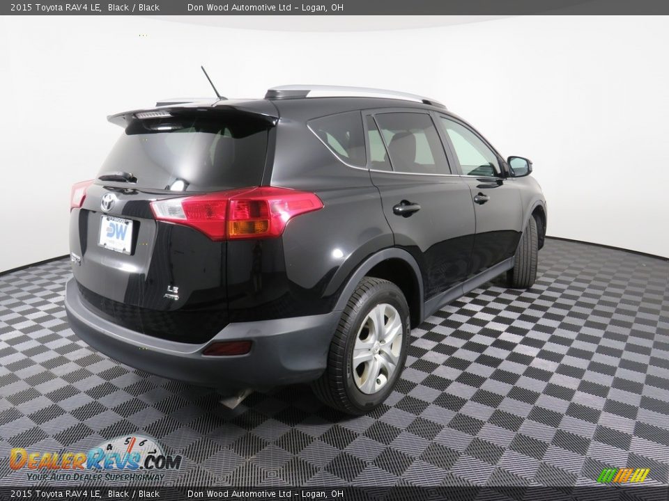 2015 Toyota RAV4 LE Black / Black Photo #15