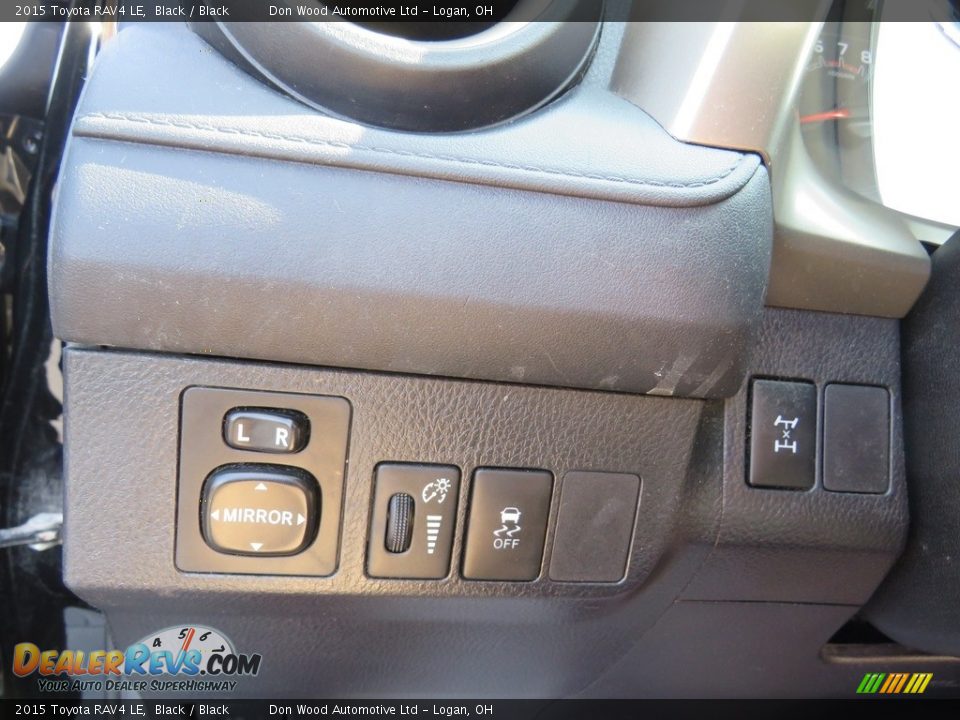 2015 Toyota RAV4 LE Black / Black Photo #19